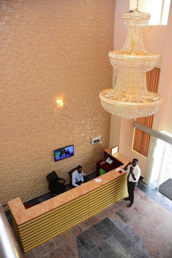 Fawzy Hotel Ιμπαντάν Εξωτερικό φωτογραφία